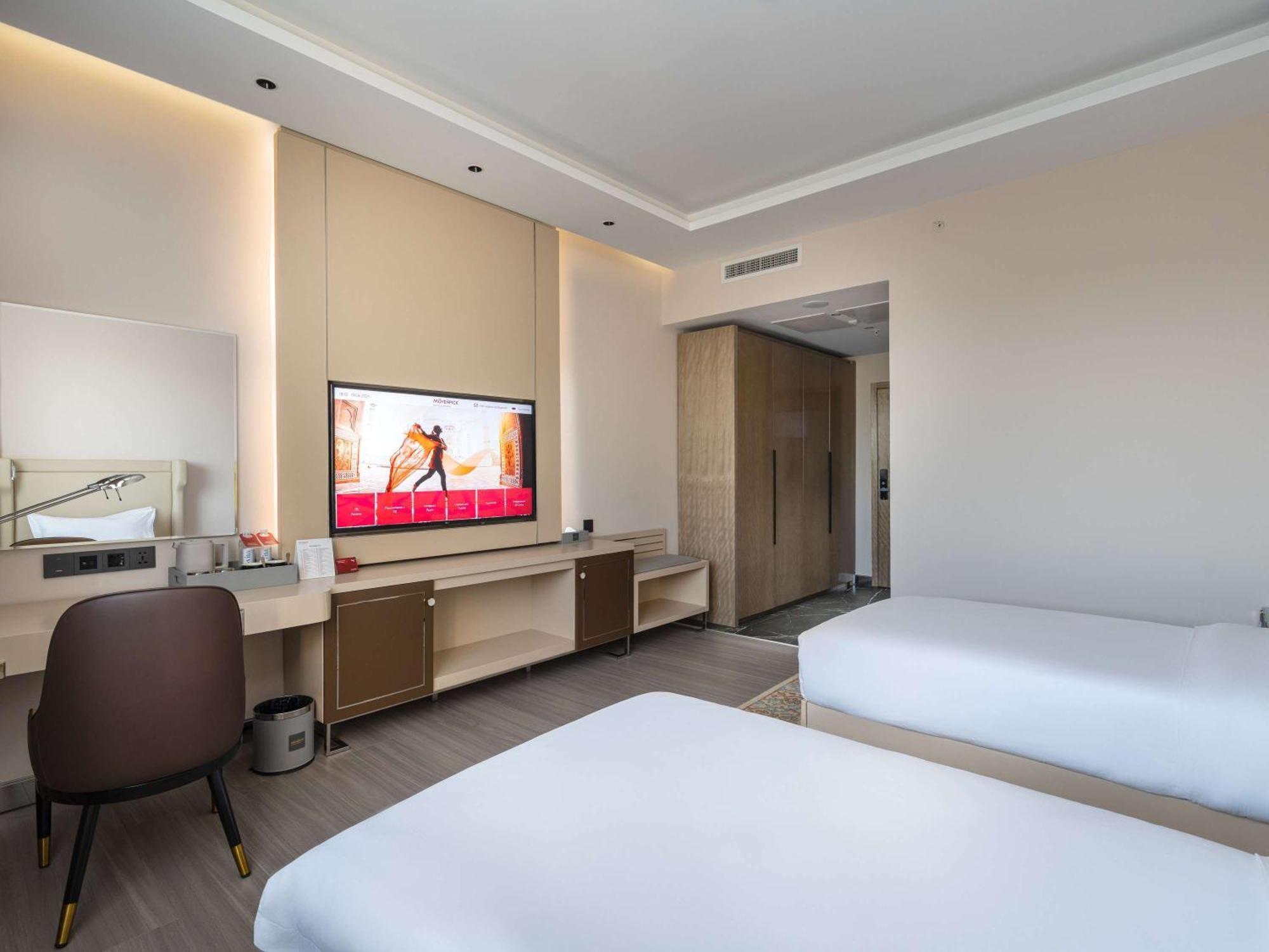 Moevenpick Samarkand Bagian luar foto