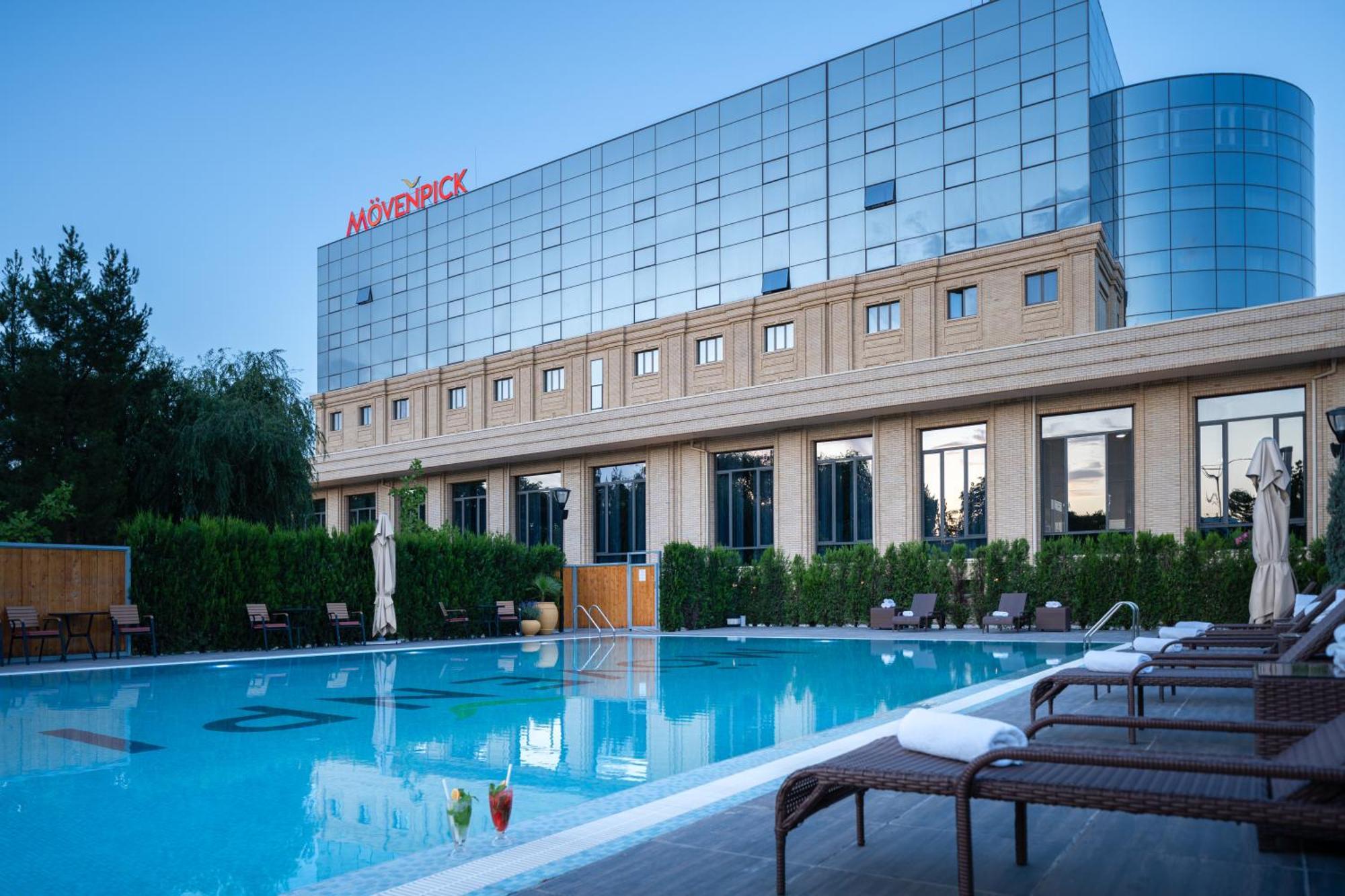 Moevenpick Samarkand Bagian luar foto