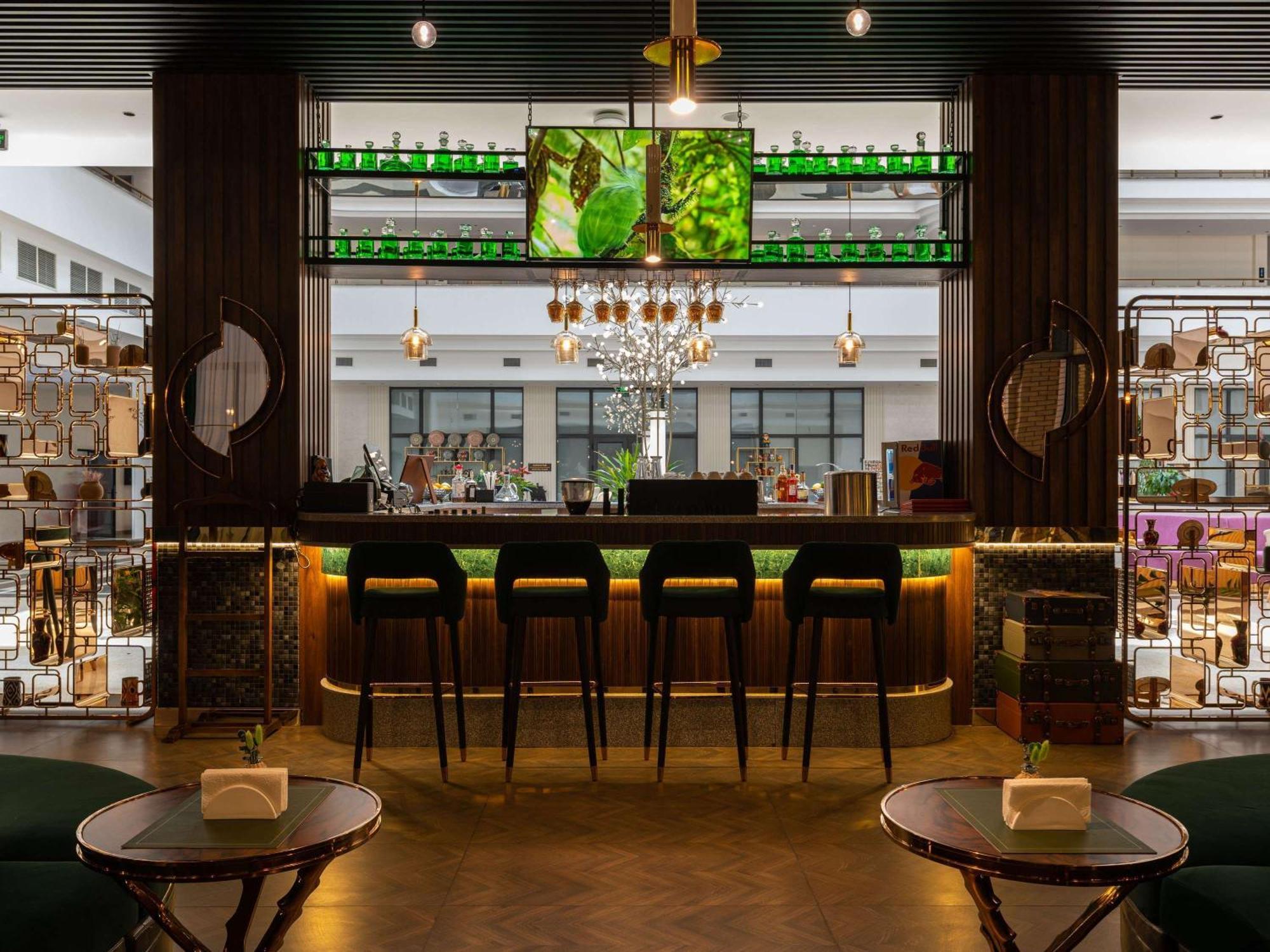 Moevenpick Samarkand Bagian luar foto